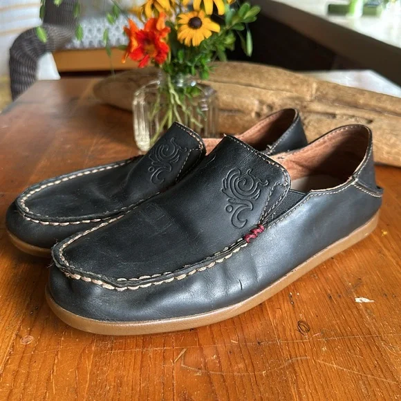 Olukai Nohea nubuck black leather convertible slip on loafer/shoe. Size 7.5 - Picture 3 of 9